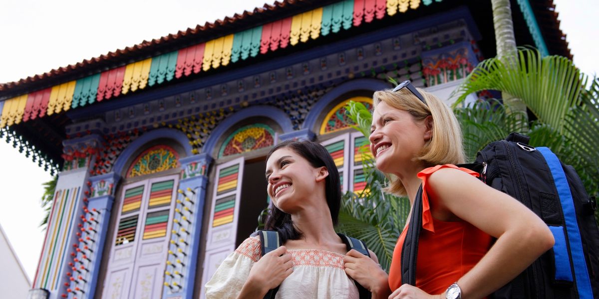 Comment porter un sac à dos pour femme : Guide ultime