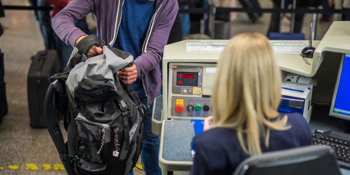 Prendre un sac à dos en avion : tout ce que vous devez savoir